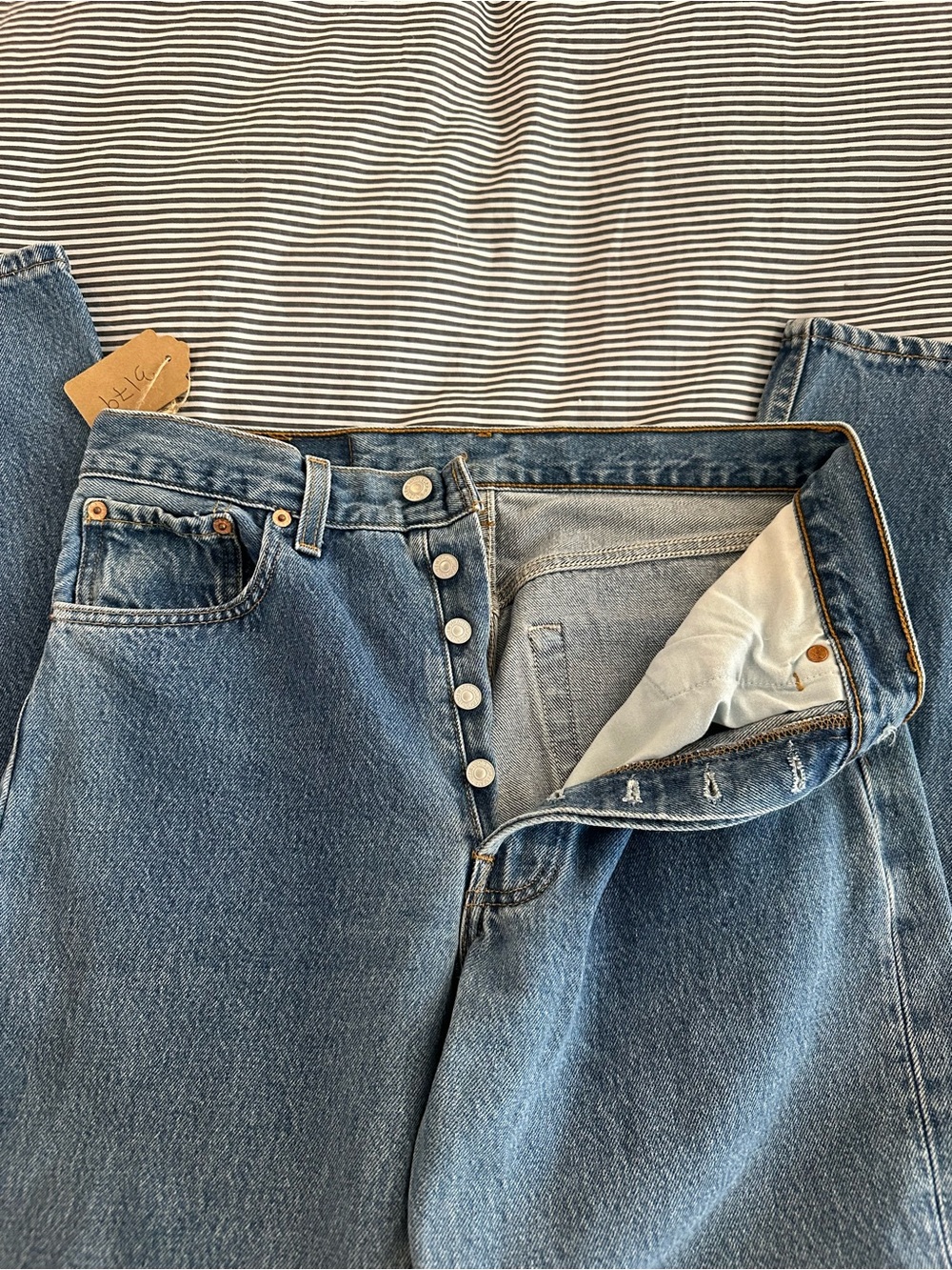 Vintage Levi's 501 32x32 - Picture 3 of 6